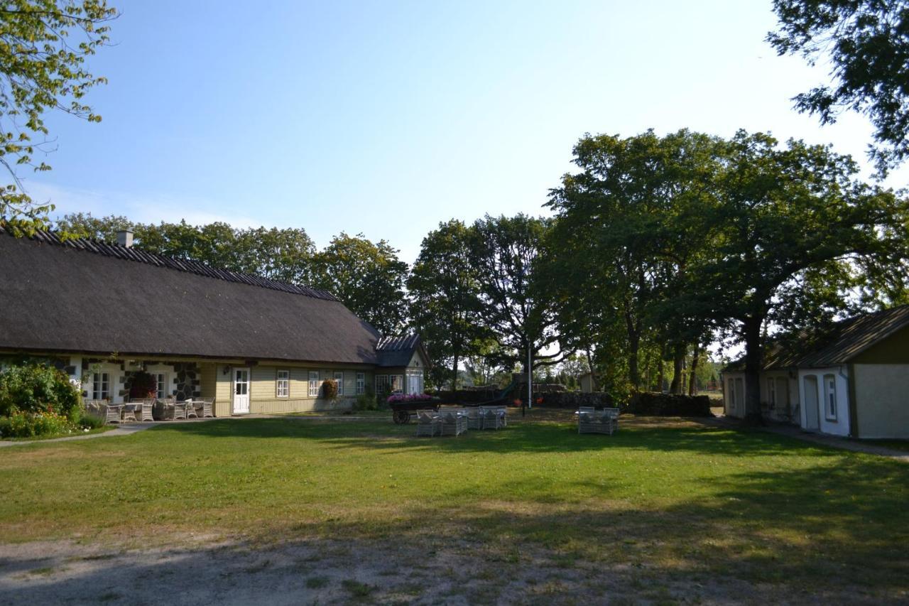 Vanatoa Taluhotell Koguva Exterior photo